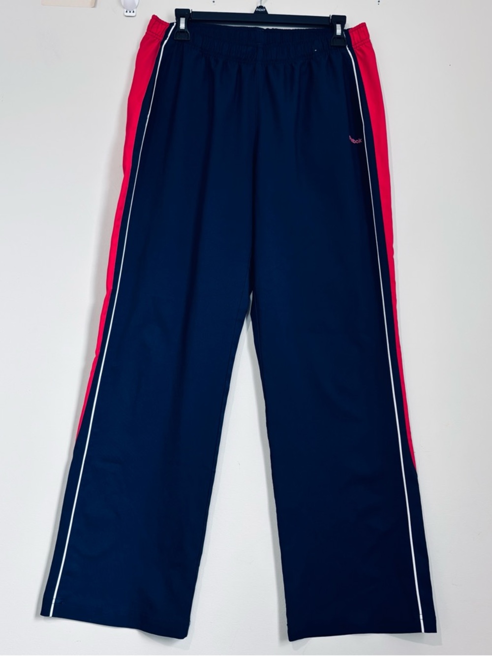 Reebok Y2K Athletic straight leg pink striped sides pull on navy track pants M